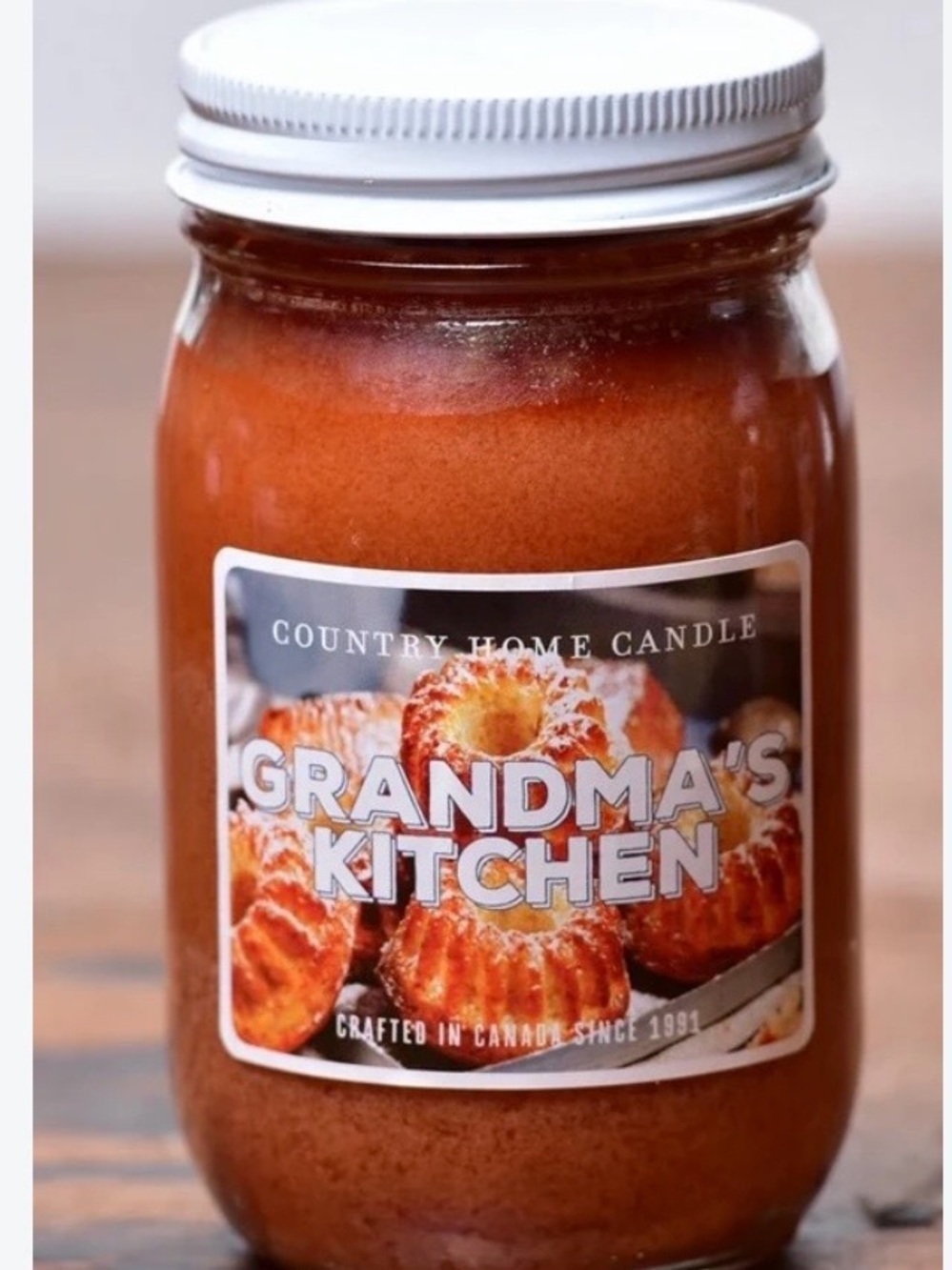 "Grandma's Kitchen" Scented Jar Candle - Brown